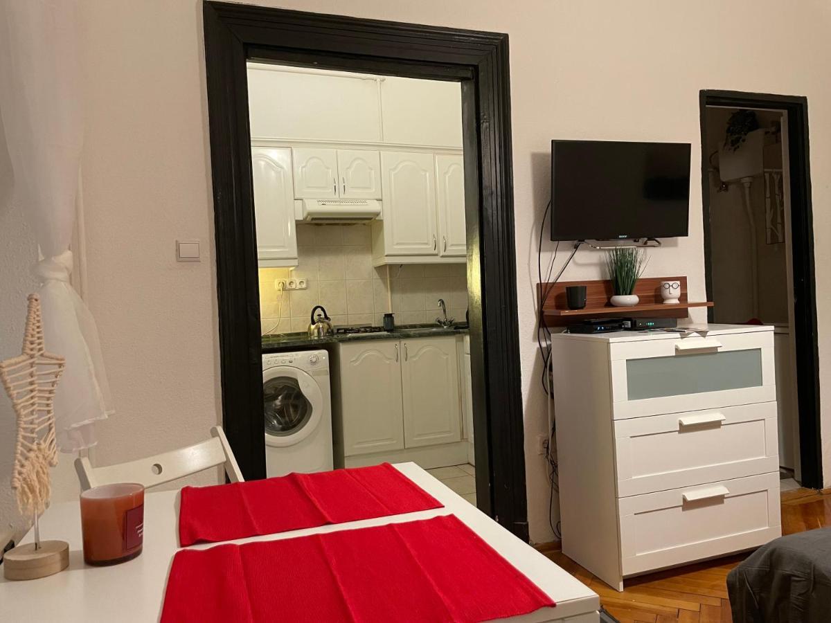 Feel Like Home - Cozy Downtwon Studio For 2 Budapest Ngoại thất bức ảnh